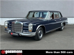 Limuzyna Mercedes-Benz 600 Limousine W100