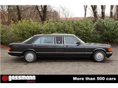 Sedan Mercedes-Benz 560 SEL Trasco Park Lane Stret