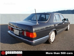 Sedan Mercedes-Benz 300 SE Limousine W126, mehrfac