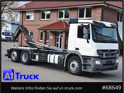 Mercedes Actros Ciężarówka hakowiec Mercedes-Benz Actros 2641