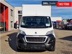 Peugeot Boxer Ladebordwand / 3 Sitzen / Klimaanlage