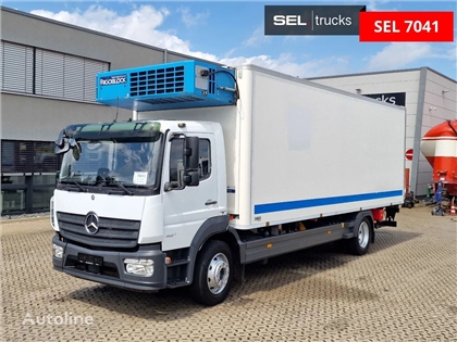 Mercedes Atego Ciężarówka chłodnia Mercedes-Benz Atego 1527 Ladebordwand / Frigoblock FK 25