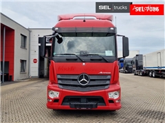 Mercedes Actros Ciągnik siodłowy Mercedes-Benz Actros 1840 Retarder