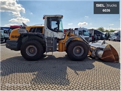 Ładowarka kołowa Liebherr L 550 2014 / 9.783 h