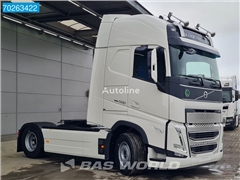 Volvo FH Nowy ciągnik siodłowy Volvo FH 500 4X2 Retarder XL 2x Tanks ACC LED