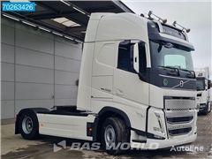 Volvo FH Nowy ciągnik siodłowy Volvo FH 500 4X2 Retarder XL 2x Tanks ACC LED