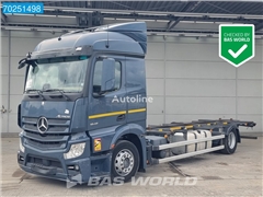 Mercedes Actros Ciężarówka do przewozu kontenerów Mercedes-Benz Actros 1846 4X2 Engine runs Injector problem ClassicSpace Euro 6