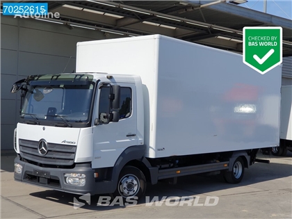 Mercedes Atego Ciężarówka furgon Mercedes-Benz Atego 821 4X2 8-tonner Automatic Ladebordwand Euro 6