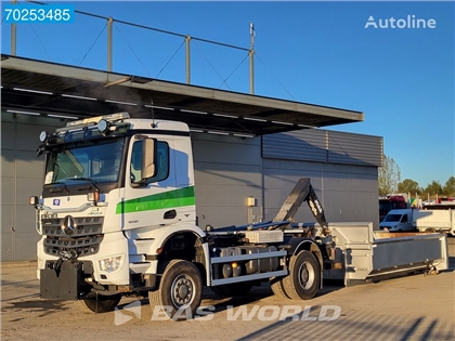 Mercedes Arocs 2136 4X4 4x4 Retarder hooklift Big-Axle Stee