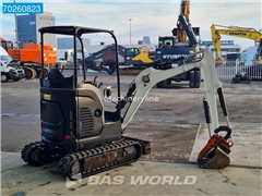 Minikoparka Bobcat E20 6x BUCKETS