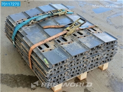 Gąsienica metalowa Doosan DX300 Track New unused t