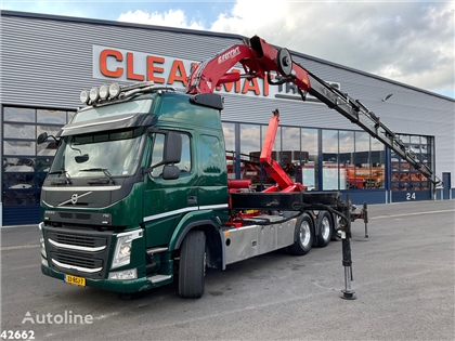 Volvo FM 460 8x4 TRIDEM Euro 6 32 Tonmeter laadkraan