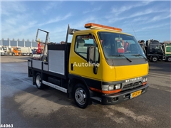 Mitsubishi Canter Recovery truck