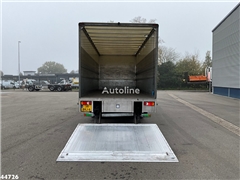 Volvo FL 250 Euro 6 met Dhollandia laadklep