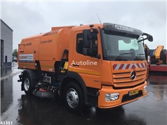 Zamiatarka Mercedes-Benz Atego 1521 Bucher Cityfan