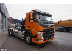 Volvo FM 420 8x2 HMF 28 ton/meter laadkraan