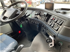 Volvo FM 480 8x4 Hiab 28 Tonmeter laadkraan