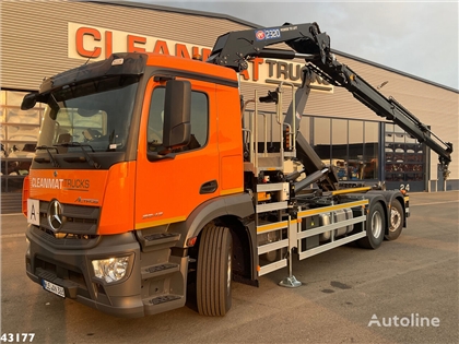 Mercedes Actros Ciężarówka hakowiec Mercedes-Benz Actros 2643 Euro 6 HMF 23 Tonmeter laadkraan