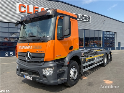 Mercedes Actros Ciężarówka hakowiec Mercedes-Benz Actros 2643 VDL 21 Ton haakarmsysteem