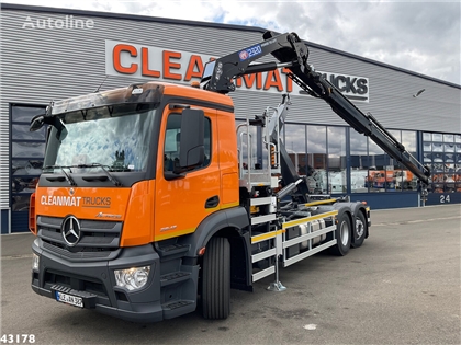 Mercedes Actros Ciężarówka hakowiec Mercedes-Benz Actros 2643 Euro 6 HMF 23 Tonmeter laadkraan