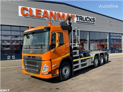 Volvo FM 420 8x2 HMF 28 Tonmeter laadkraan