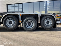 Volvo FM 420 8x2 HMF 28 Tonmeter laadkraan