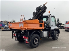 Żuraw samojezdny Unimog U 500 4x4 Hiab 12 Tonmeter