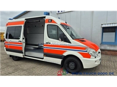 Ambulans Mercedes-Benz 316 KTW Rollstuhl Tragetisc