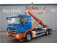 Mercedes Actros Ciężarówka hakowiec Mercedes-Benz Actros MP3 2644 |