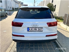 Crossover Audi Q7 S-Line 3.0