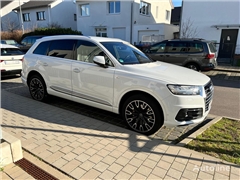 Crossover Audi Q7 S-Line 3.0