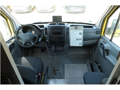 Mercedes SPRINTER 310 CDI MAXI EURO-5 KOFFER REGALE KAMERA