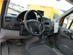 Mercedes SPRINTER 310 CDI MAXI EURO-5 KOFFER REGALE KAMERA