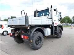 Mercedes Unimog U300 AHK KLIMA ZAPFWELLE VORNE TEMPOMAT