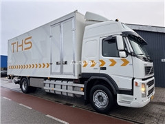 Volvo FM9, 9.0 Ton Front, 7.40 mtr Box, Taillift