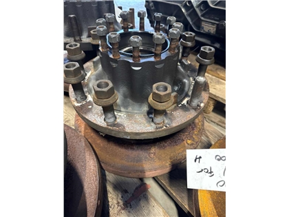 VOLVO REAR HUB 22037077