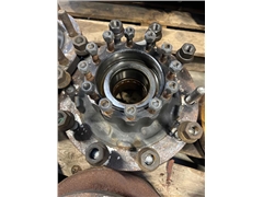 VOLVO REAR HUB 22037077