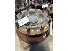 VOLVO FRONT HUB 21116583