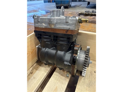 VOLVO COMPRESSOR 23432718