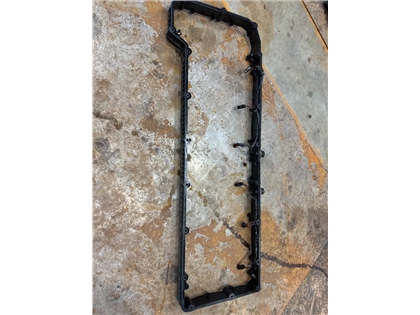 VOLVO TOP COVER 22198737