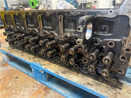 VOLVO CYLINDERHEAD 21754367