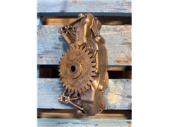 VOLVO OIL PUMP 20824906