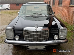 Sprzedam sedan Mercedes-Benz 200 poprzez aukcję