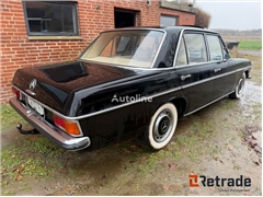 Sprzedam sedan Mercedes-Benz 200 poprzez aukcję