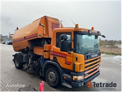 Sprzedam zamiatarka Scania 94D 230 med Johnston-Be