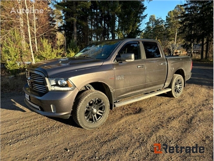 Sprzedam pick-up Dodge RAM 1500 Crew Cab 5.7 V8 HE