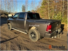 Sprzedam pick-up Dodge RAM 1500 Crew Cab 5.7 V8 HE