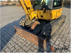 Sprzedam minikoparka Komatsu PC22MR-3 poprzez aukc