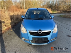 Sprzedam hatchback Opel Agila 1,2 poprzez aukcję