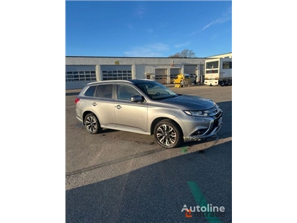 Sprzedam crossover Mitsubishi Outlander poprzez au